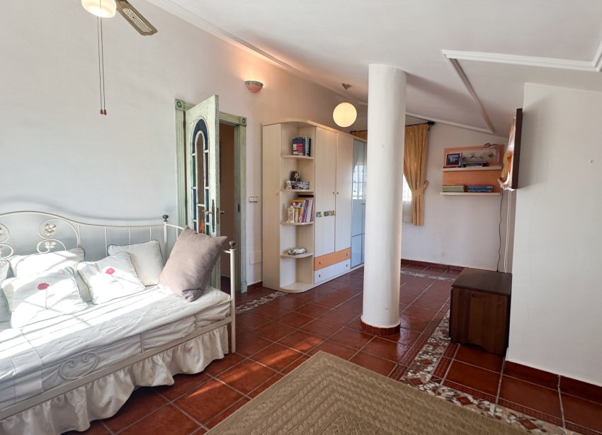 Resale - Villa - La Mata