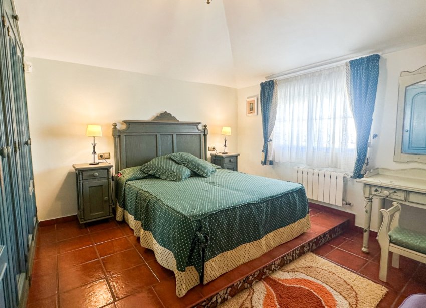 Resale - Villa - La Mata