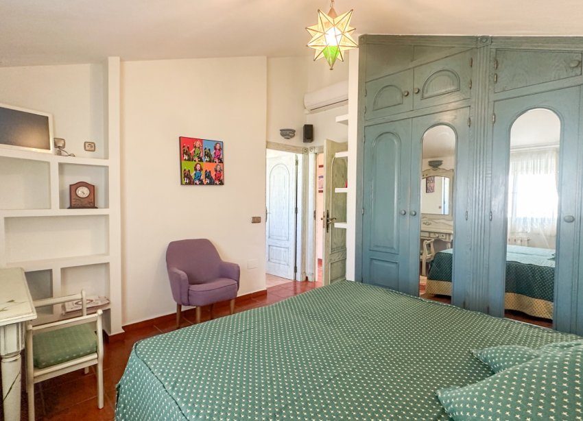 Resale - Villa - La Mata