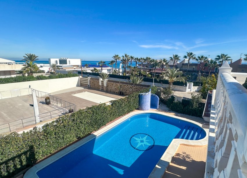 Resale - Villa - La Mata