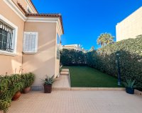 Resale - Villa - La Mata