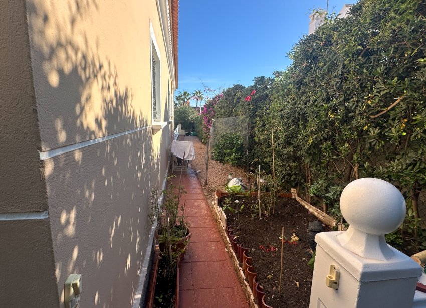 Resale - Villa - La Mata