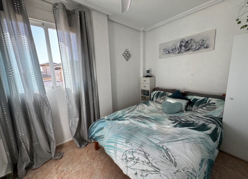 Resale - Villa - La Zenia