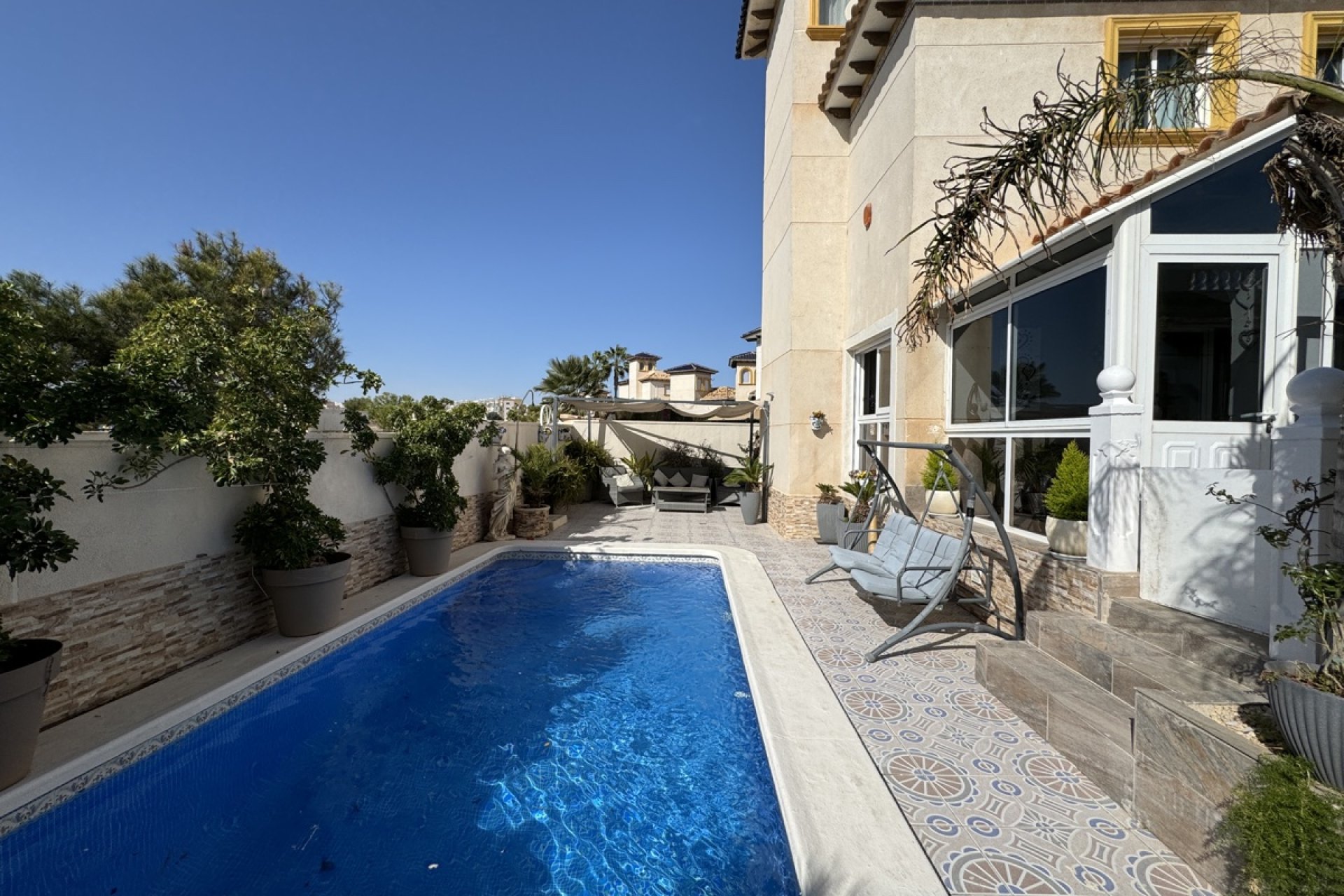 Resale - Villa - La Zenia