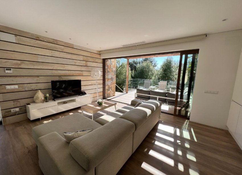 Resale - Villa - Las Colinas - Las Colinas Golf