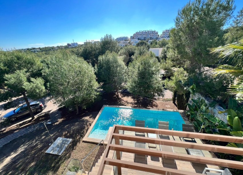 Resale - Villa - Las Colinas - Las Colinas Golf