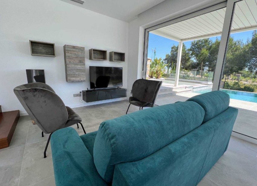 Resale - Villa - Las Colinas - Las Colinas Golf