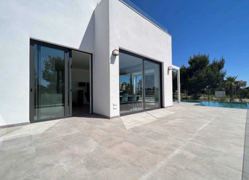 Resale - Villa - Las Colinas - Las Colinas Golf