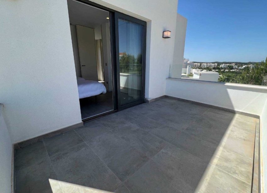 Resale - Villa - Las Colinas - Las Colinas Golf