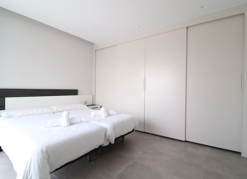 Resale - Villa - Las Colinas - Las Colinas Golf