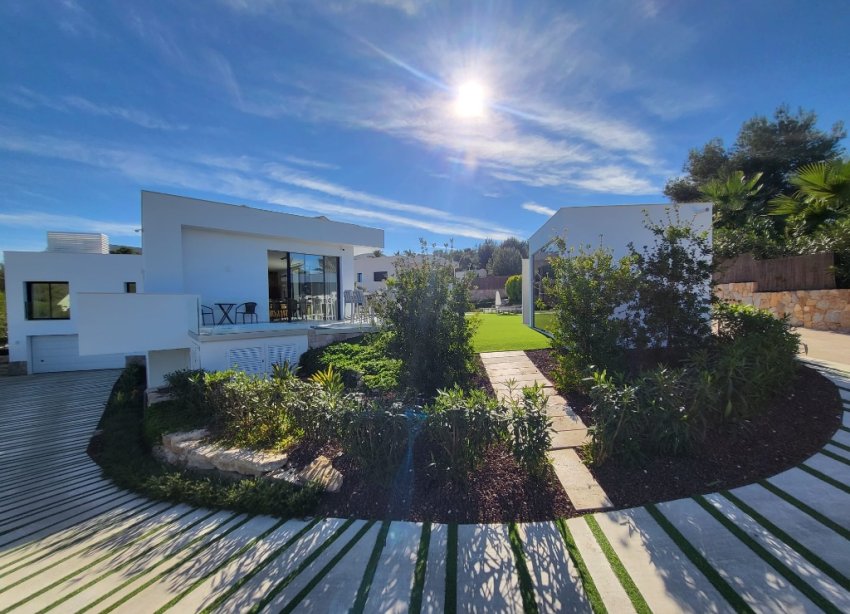 Resale - Villa - Las Colinas - Las Colinas Golf