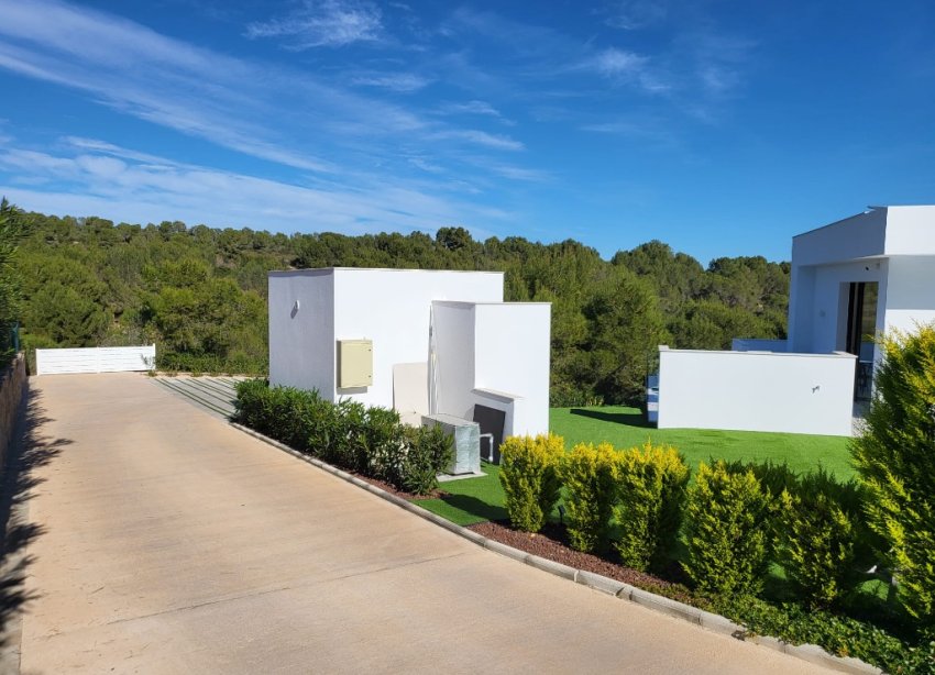 Resale - Villa - Las Colinas - Las Colinas Golf
