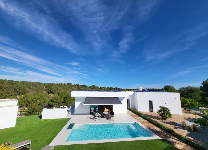 Resale - Villa - Las Colinas - Las Colinas Golf