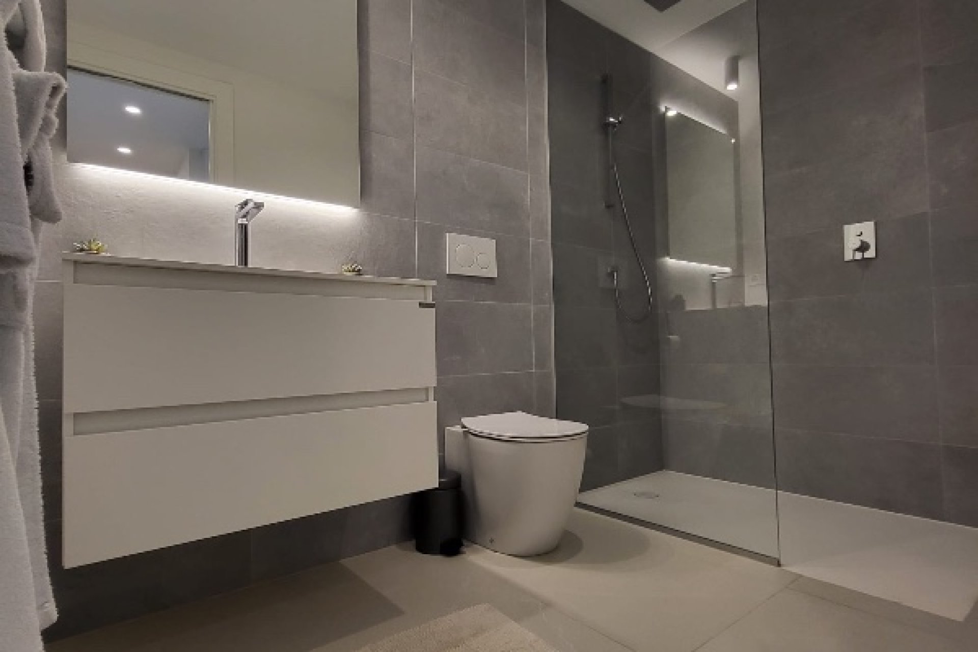 Resale - Villa - Las Colinas - Las Colinas Golf