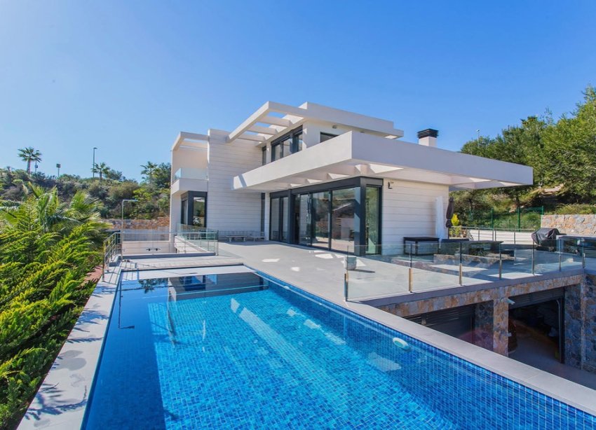 Resale - Villa - Las Colinas - Las Colinas Golf