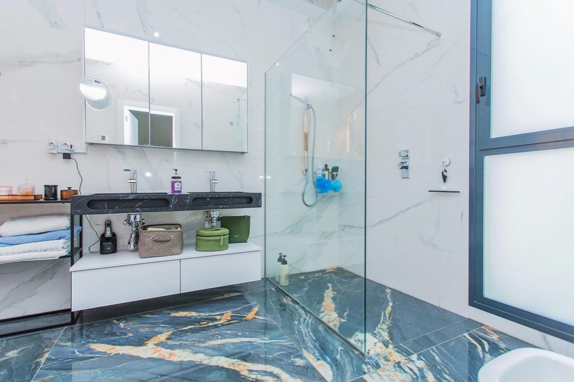 Resale - Villa - Las Colinas - Las Colinas Golf