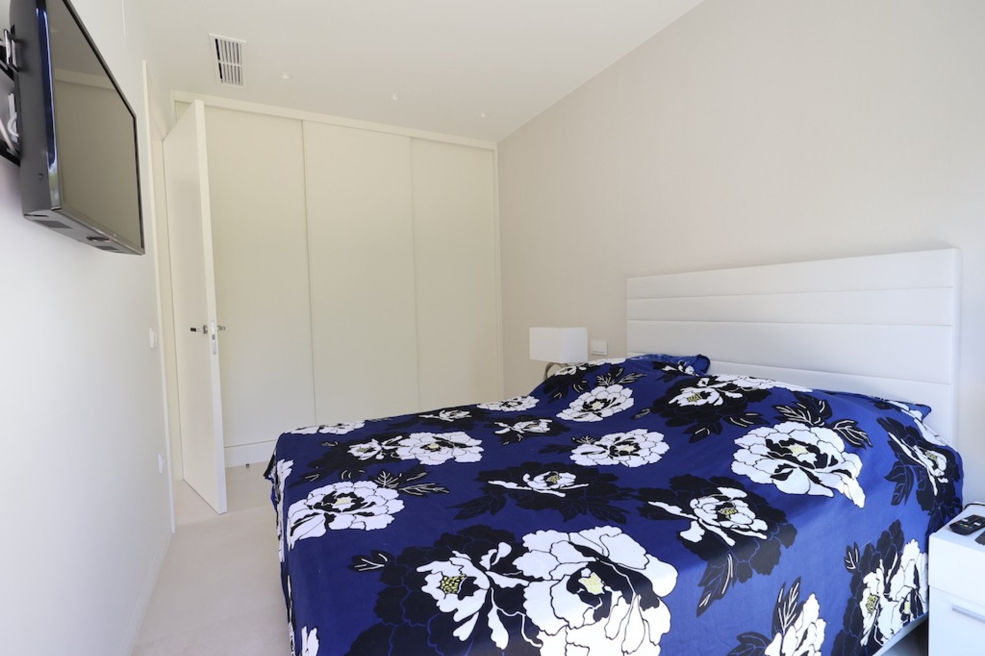 Resale - Villa - Las Colinas - Las Colinas Golf