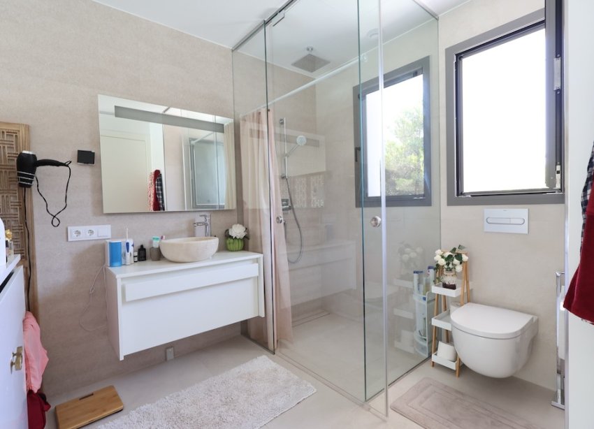 Resale - Villa - Las Colinas - Las Colinas Golf