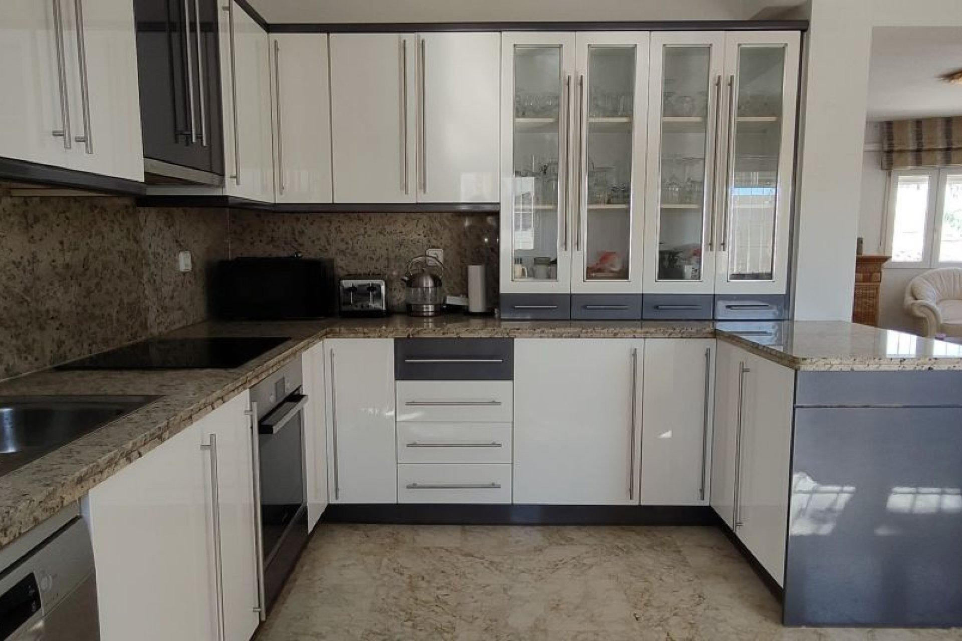 Resale - Villa - Las Ramblas Golf