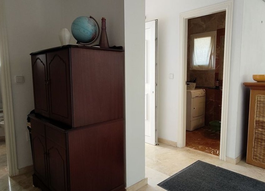 Resale - Villa - Las Ramblas Golf