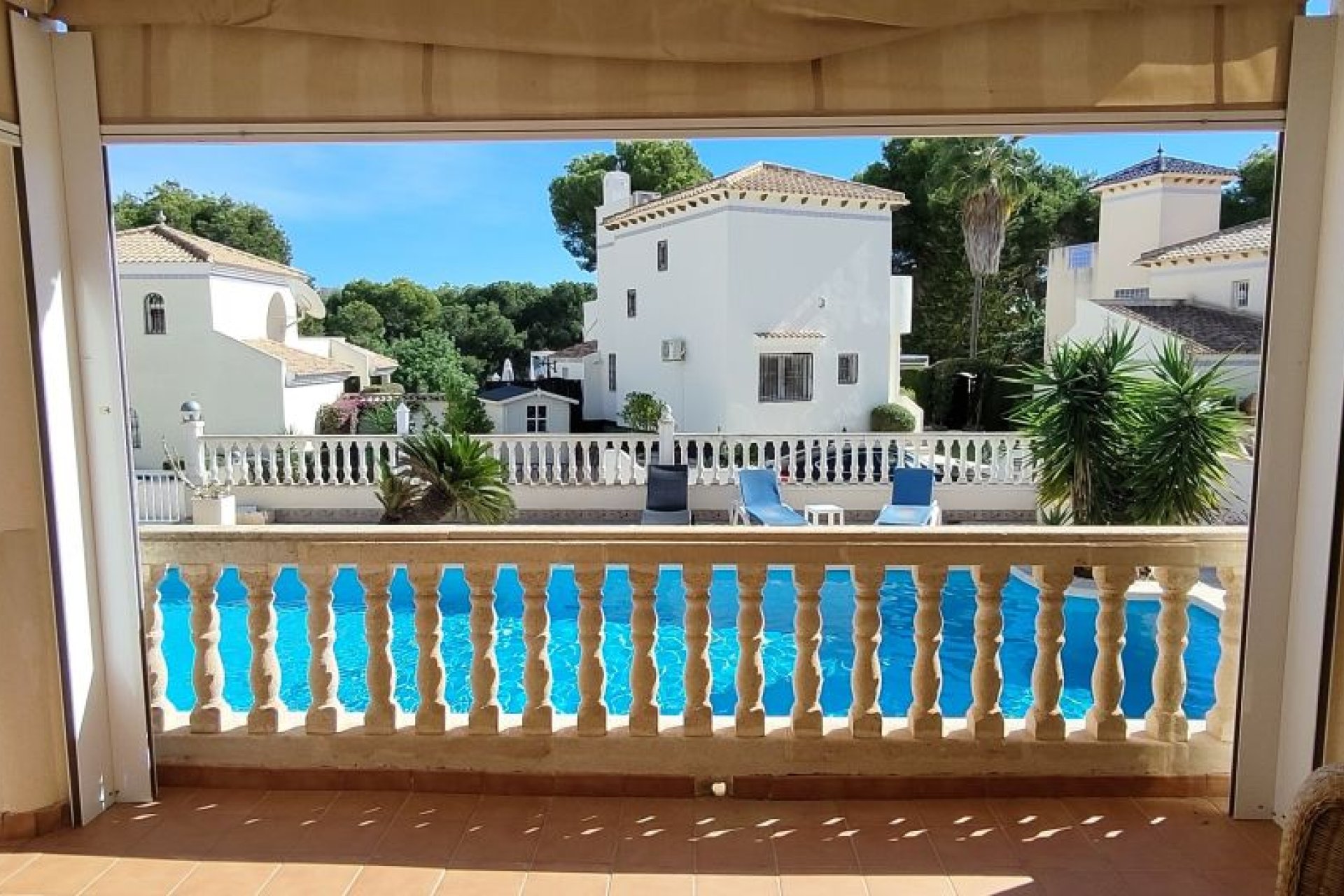 Resale - Villa - Las Ramblas Golf