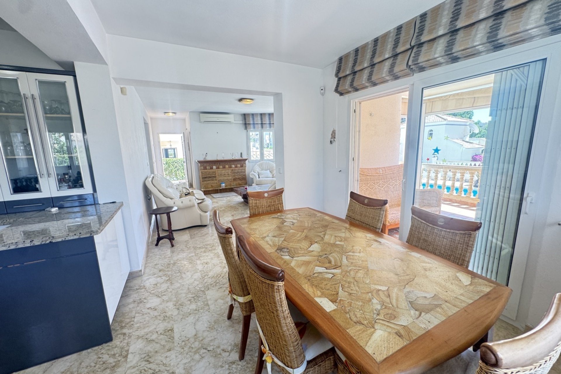 Resale - Villa - Las Ramblas Golf