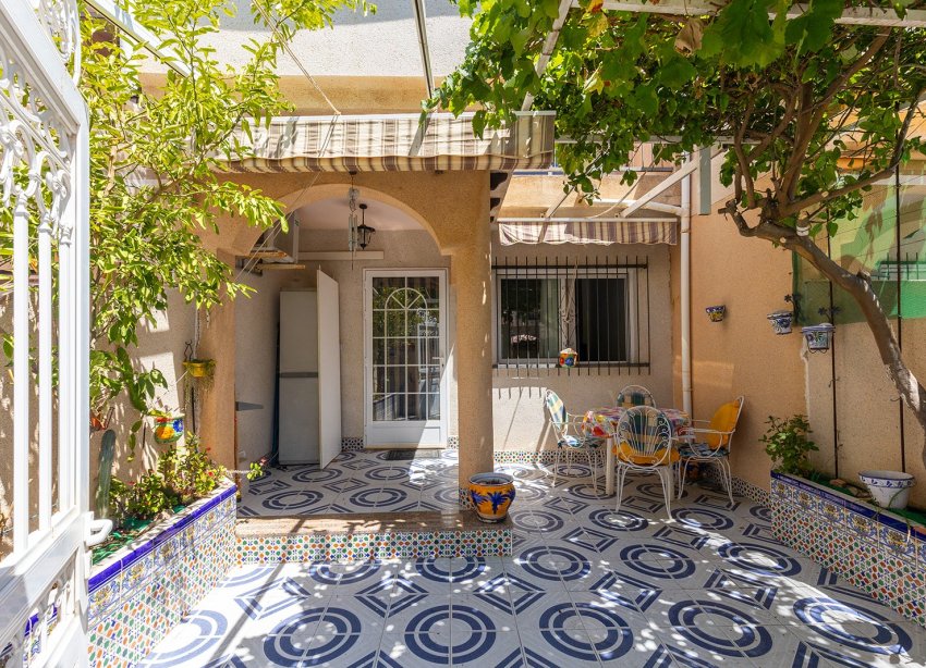 Resale - Villa - Los Alcazares - Centro