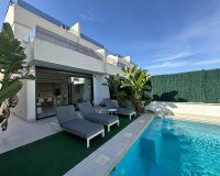 Resale - Villa - LOS ALCÁZARES - Serena Golf