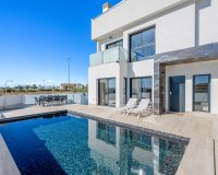 Resale - Villa - Los Alcazares