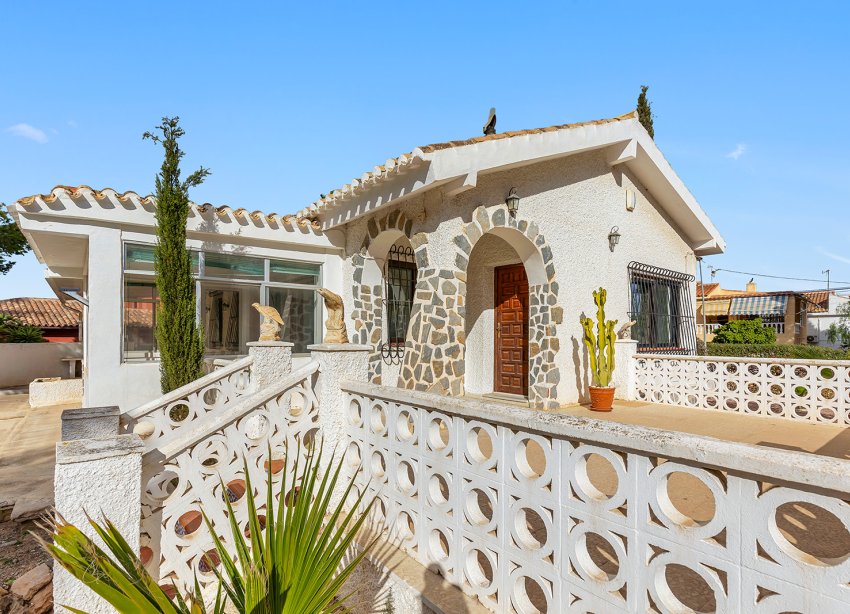 Resale - Villa - Los Balcones - Los Balcones - Los Altos del Edén