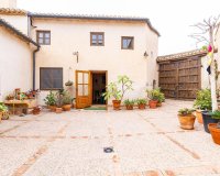 Resale - Villa - Los Martinez Del Puerto - Los Martínez del Puerto