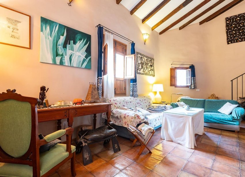 Resale - Villa - Los Martinez Del Puerto - Los Martínez del Puerto