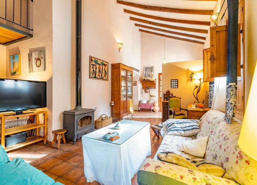 Resale - Villa - Los Martinez Del Puerto - Los Martínez del Puerto