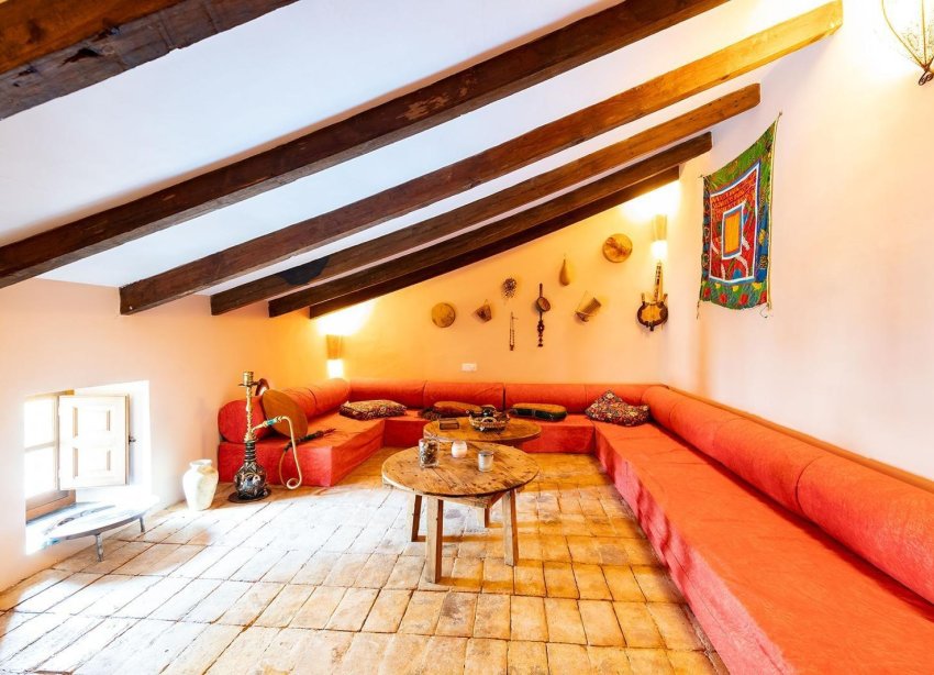 Resale - Villa - Los Martinez Del Puerto - Los Martínez del Puerto