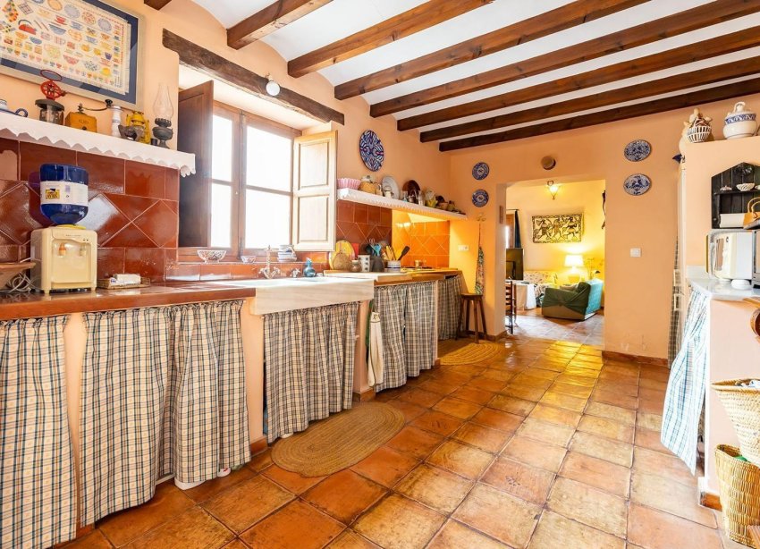 Resale - Villa - Los Martinez Del Puerto - Los Martínez del Puerto