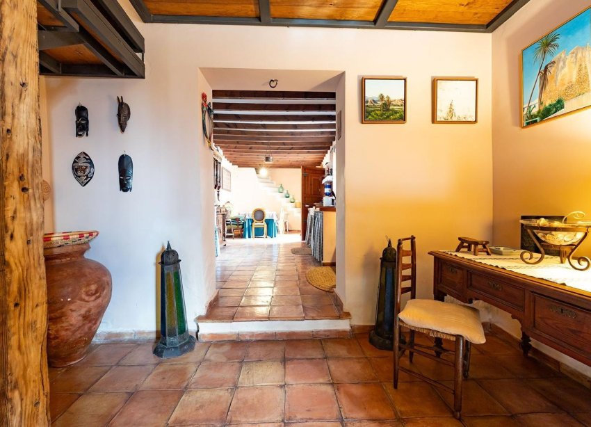 Resale - Villa - Los Martinez Del Puerto - Los Martínez del Puerto