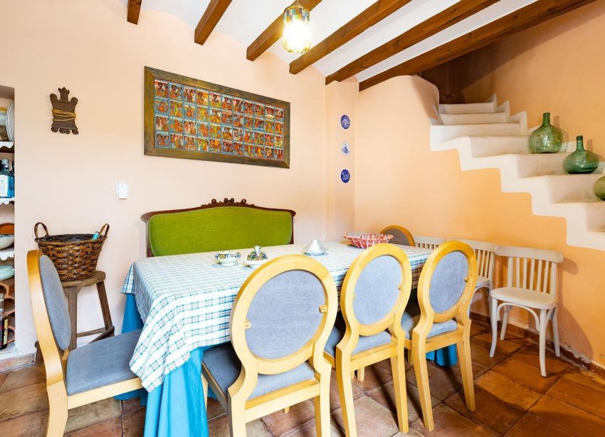 Resale - Villa - Los Martinez Del Puerto - Los Martínez del Puerto