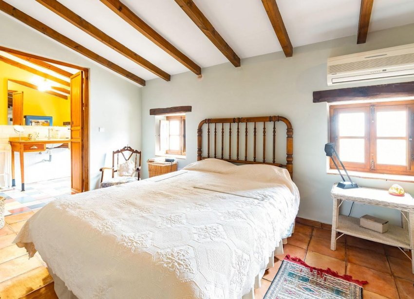 Resale - Villa - Los Martinez Del Puerto - Los Martínez del Puerto