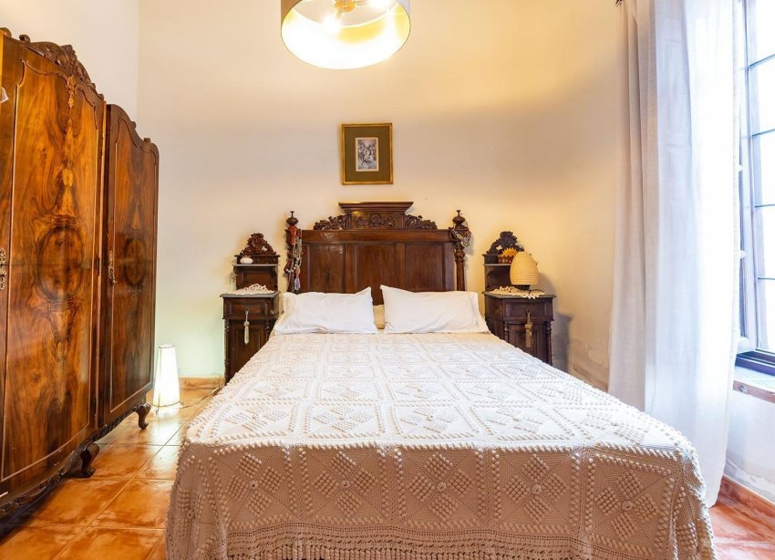 Resale - Villa - Los Martinez Del Puerto - Los Martínez del Puerto