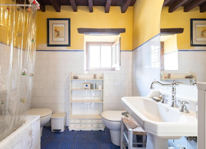 Resale - Villa - Los Martinez Del Puerto - Los Martínez del Puerto