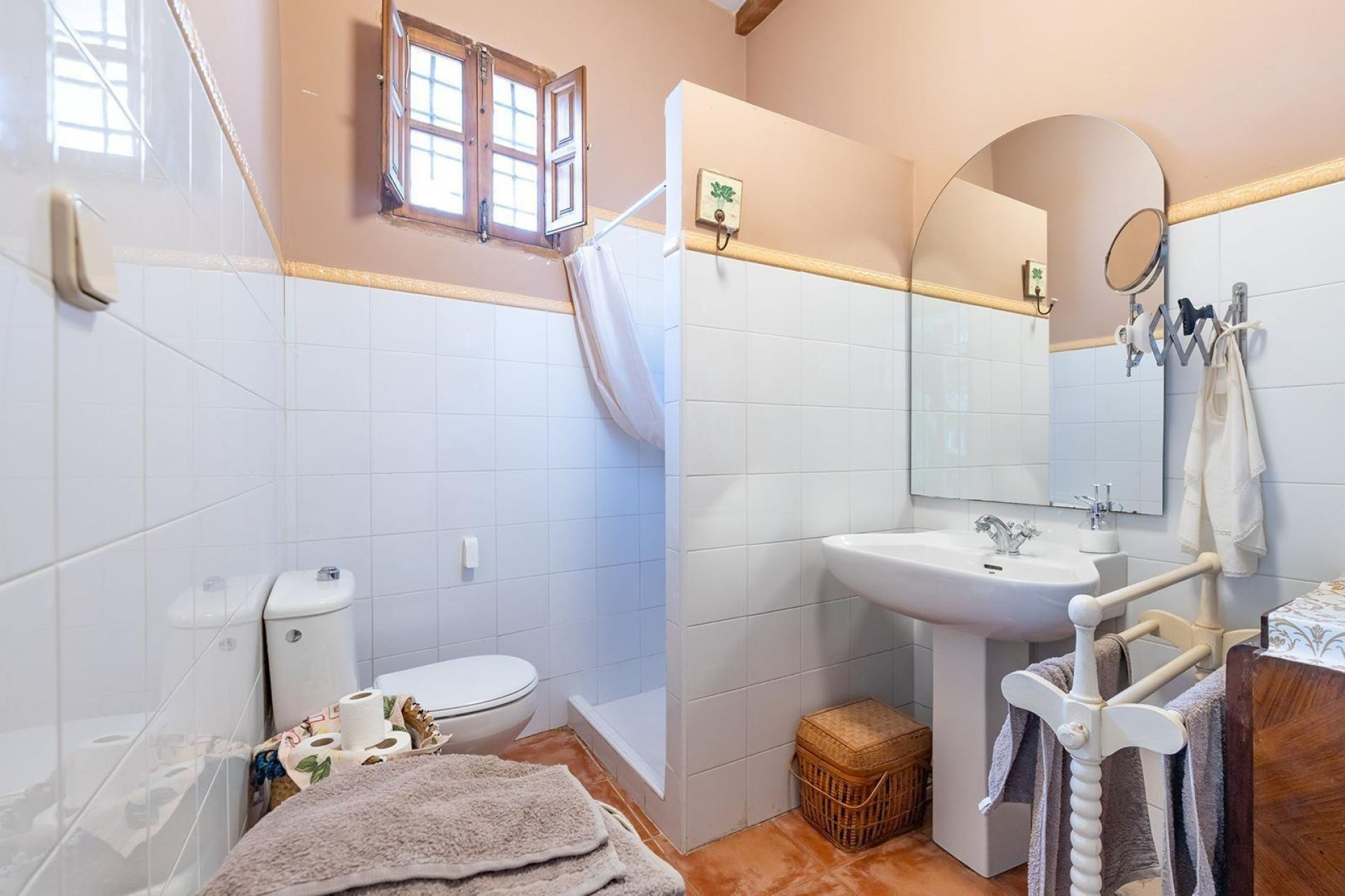 Resale - Villa - Los Martinez Del Puerto - Los Martínez del Puerto