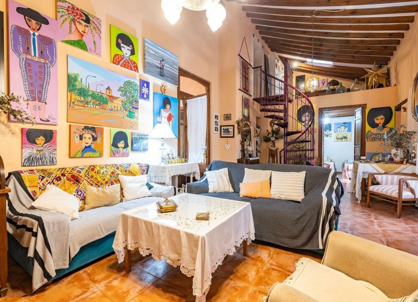 Resale - Villa - Los Martinez Del Puerto - Los Martínez del Puerto