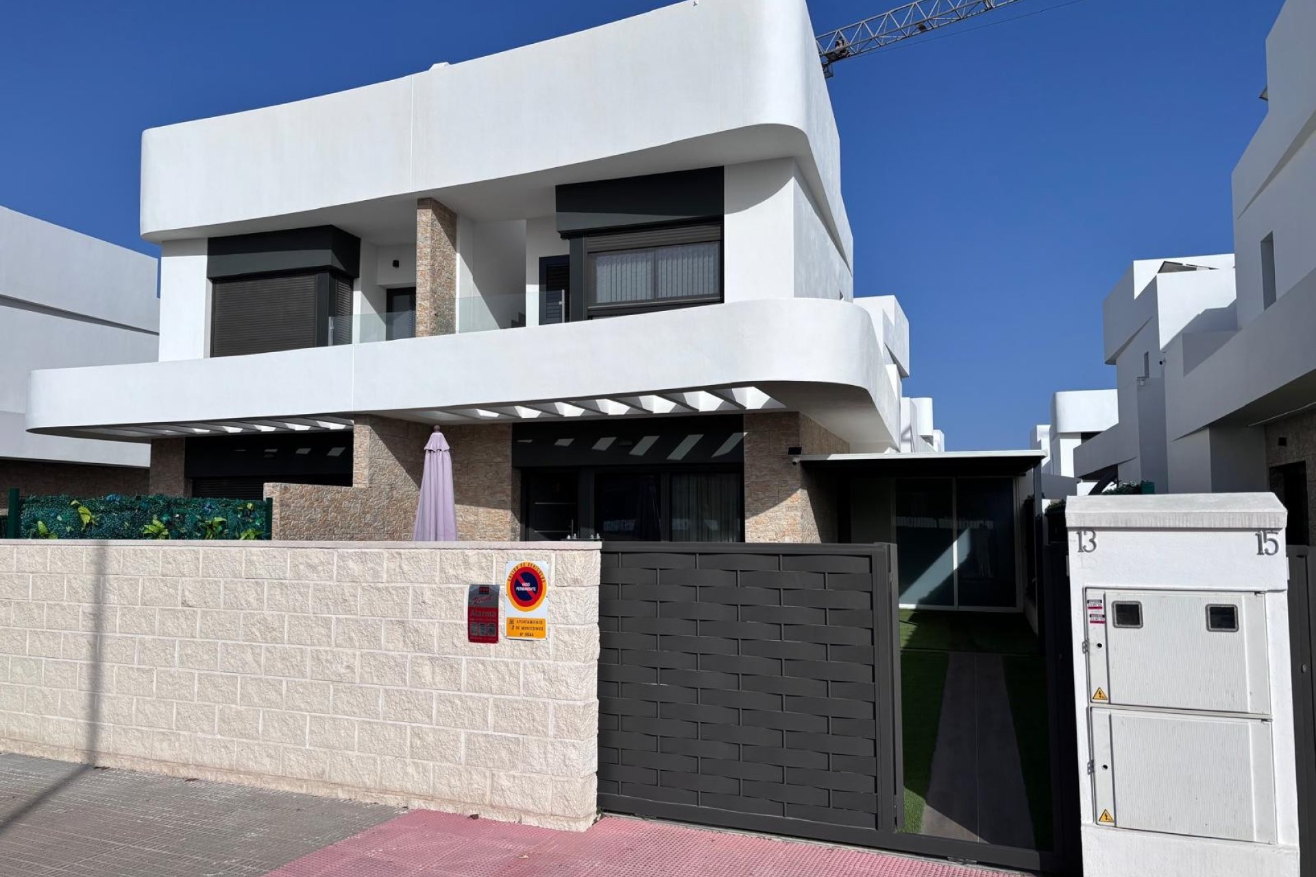 Resale - Villa - Los Montesinos - La Herada