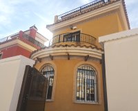 Resale - Villa - Los Montesinos - La Herrada