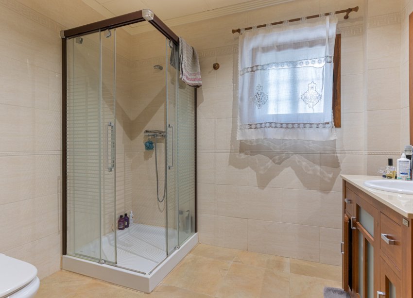 Resale - Villa - Los Montesinos - La Herrada