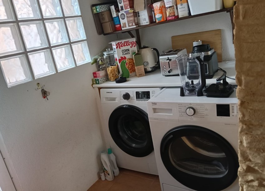 Resale - Villa - Los Montesinos - La Herrada