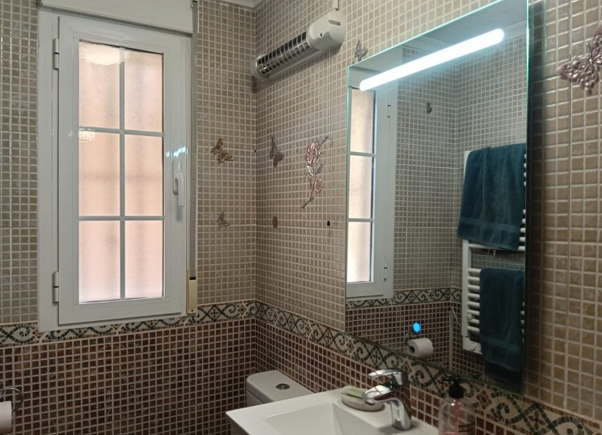 Resale - Villa - Los Montesinos - La Herrada