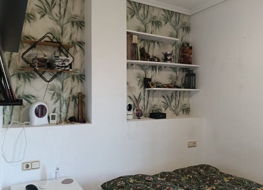 Resale - Villa - Los Montesinos - La Herrada