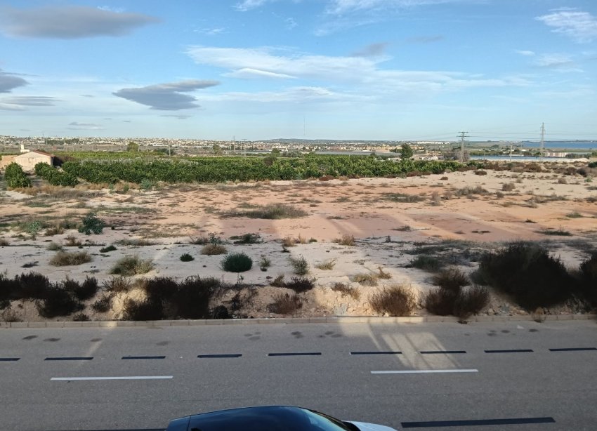 Resale - Villa - Los Montesinos - La Herrada