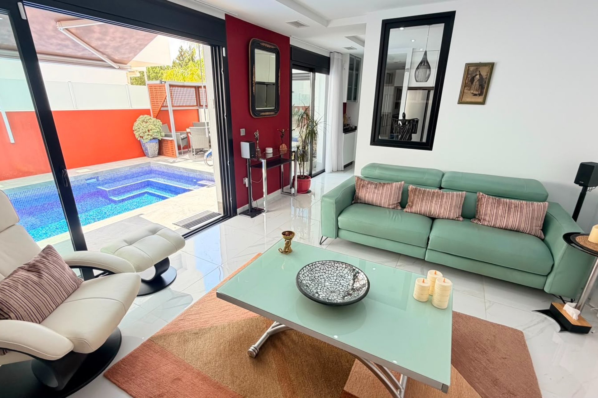 Resale - Villa - Los Montesinos - La Herrada